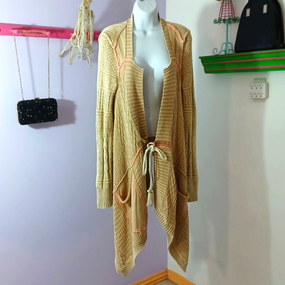 Free People Sweaters - FREE PEOPLE CARDIGAN SWEATER  SZ   Sp